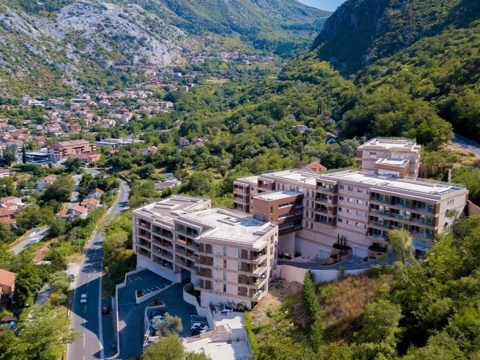 Wohnkomplex in Kotor – moderne Eleganz an der Adria