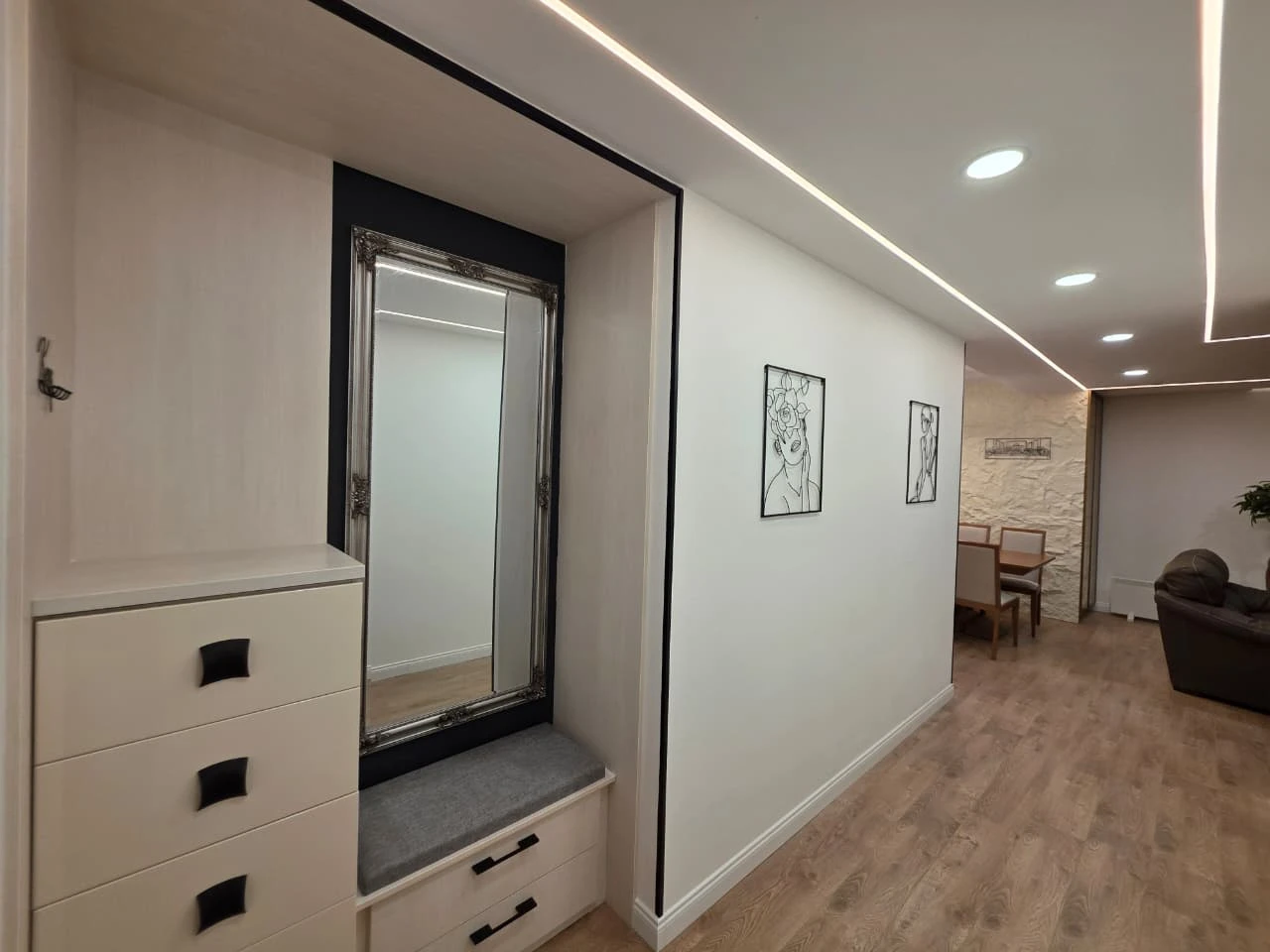 Geräumige 4-Zimmer-Wohnung mit Sauna in Bečići 