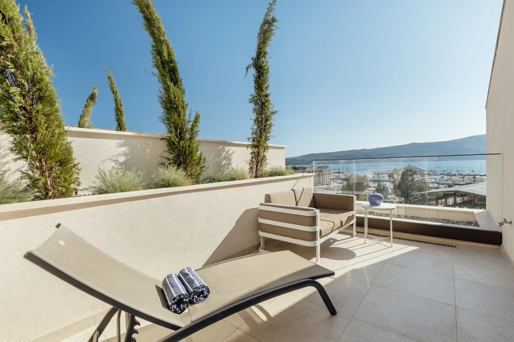 Dupleks penthouse sa panoramskim pogledom na more — Porto Montenegro