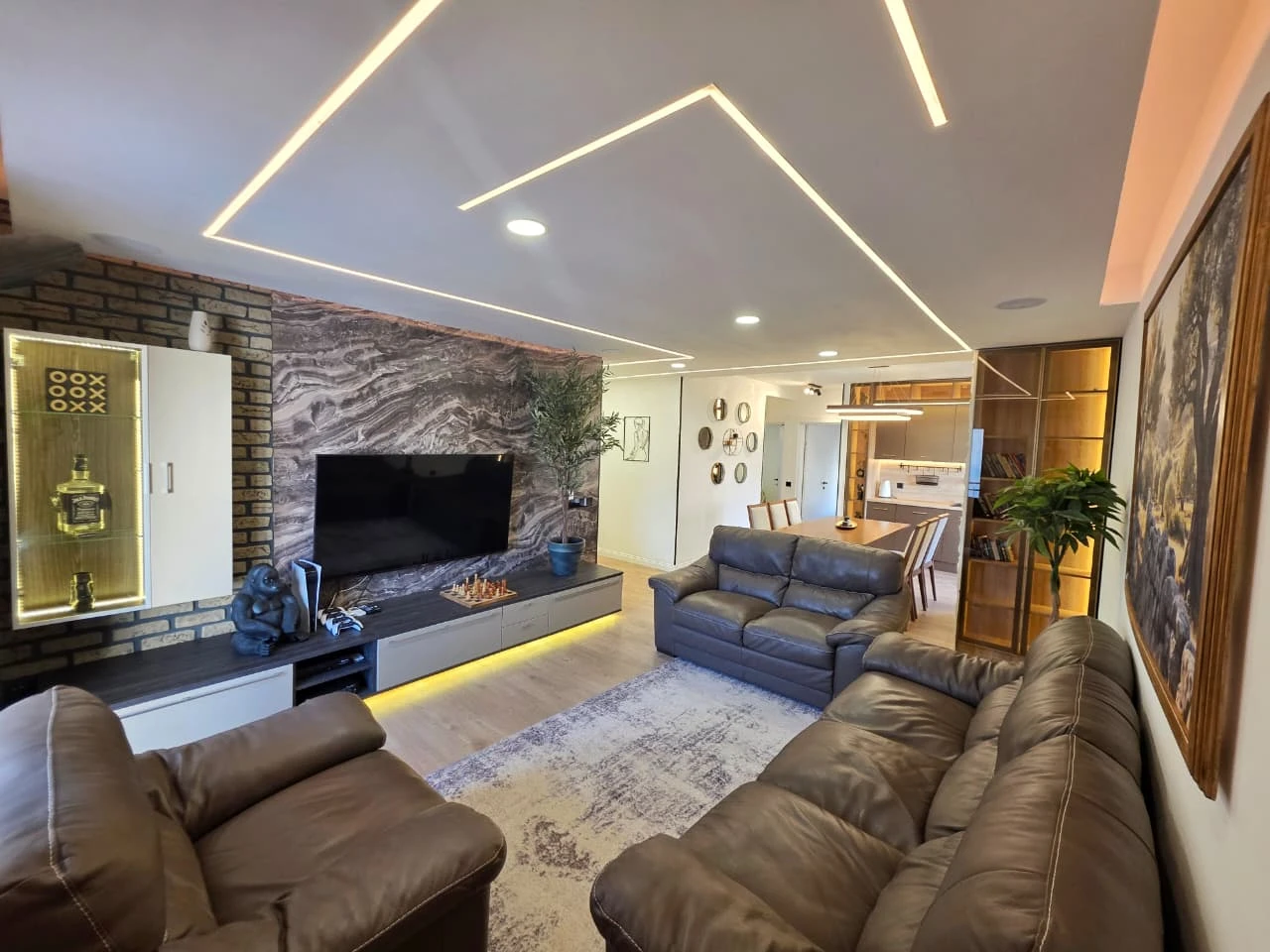 Geräumige 4-Zimmer-Wohnung mit Sauna in Bečići 