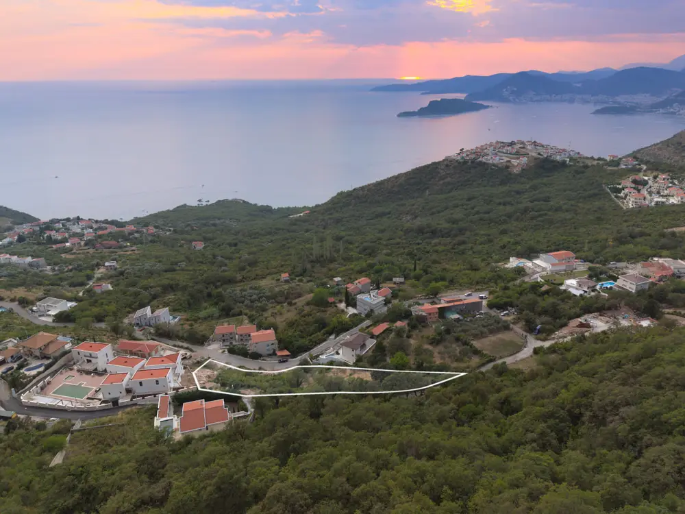 Land Plot for the Construction of an Elite Complex in Tudorovići, Budva