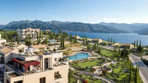 Sophisticated Apartments Overlooking Golf Holes and the Sea, Luštica Peninsula