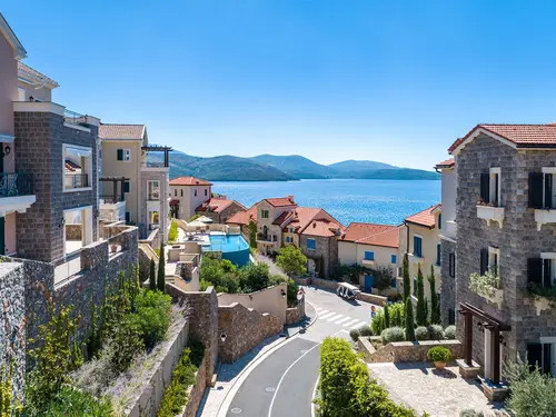 Elegantes Studio+-Apartment im Herzen von Marina Village — Luštica Bay, Tivat