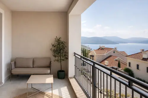 Exquisites 2-Zimmer-Apartment mit Meerblick im Marina Village, Luštica Bay, Halbinsel Luštica