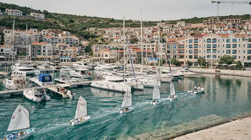 Elegantan trosoban apartman u srcu naselja Marina Village — Luštica Bay, Tivat