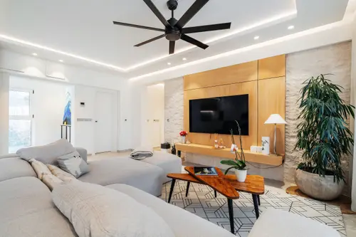 Spacious 2-bedroom apartment in the center of Tivat, Tivat