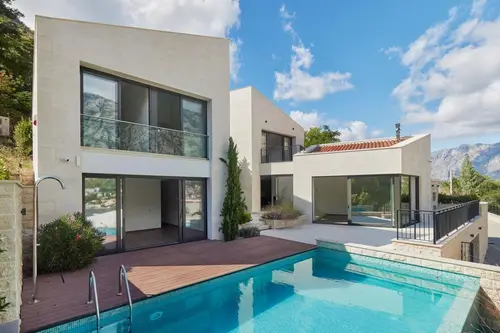 Großzügige Villa mit Panoramablick auf Meer und Berge, Prčanj, Kotor