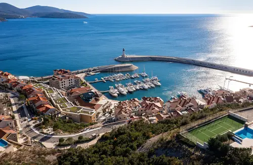 Exklusive 3-Zimmer-Penthouse-Residenz — Marina Village, Luštica Bay, Tivat