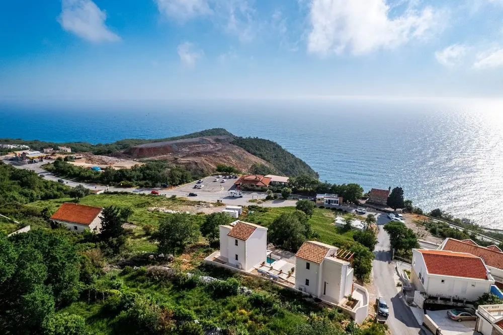 Elegante Villa mit Panorameseeblick — Blizikuce, Budva Riviera, Budva